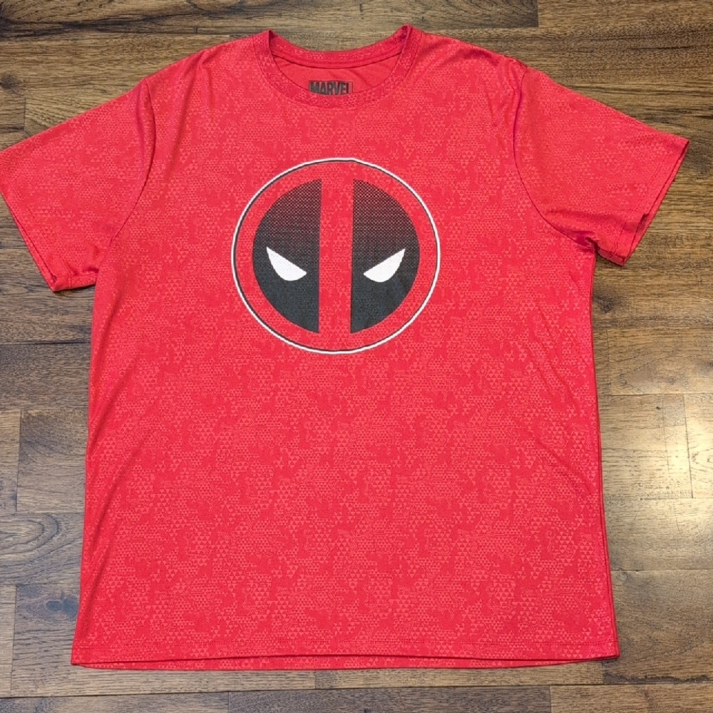 Mens Marvel Deadpool red shirt sleeve shirt size 2X